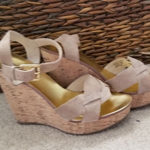 MK wedges
